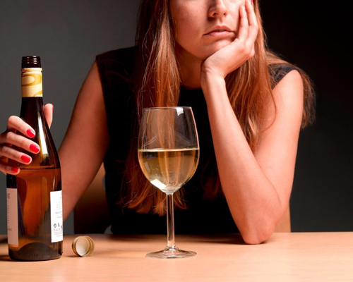 Анонимное лечение женского алкоголизма в Нытве